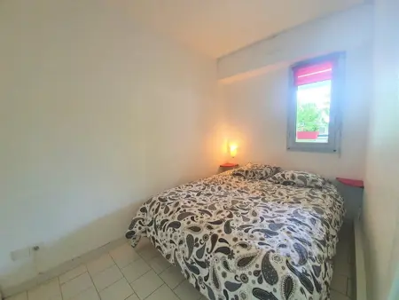 P2 cabine climatisé, parking et piscine à La Grande-Motte : photo 4