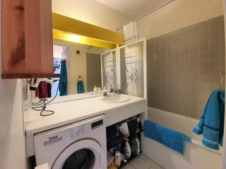 P2 cabine climatisé, parking et piscine à La Grande-Motte : photo 10