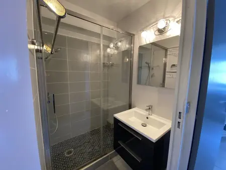 Appartement 4 pers, 2 piscines - 500m de la plage : photo 7