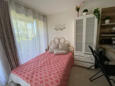 Studio cabine 4 pers. au Boucanet avec accès plage privé : photo 4