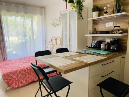 Studio cabine 4 pers. au Boucanet avec accès plage privé : photo 10