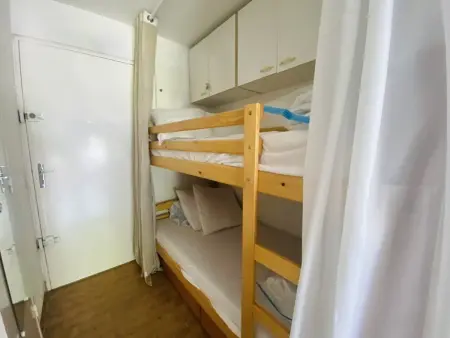 Studio cabine climatisé, terrasse port – Le Grau-du-Roi : photo 6