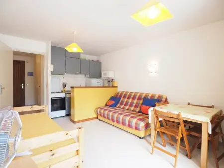Studio 4 pers. avec parking et terrasse, 50m plage : photo 8
