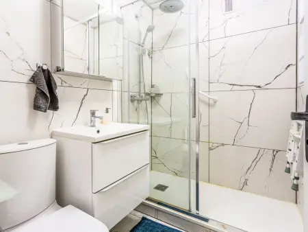 Les Flots Bleus – Appartement vue mer à Deauville : photo 13