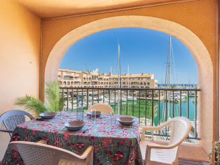 Studio Port de la Gavine I, vue mer à Hyères : photo 1