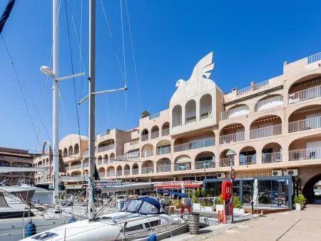 Studio Port de la Gavine I, vue mer à Hyères : photo 18