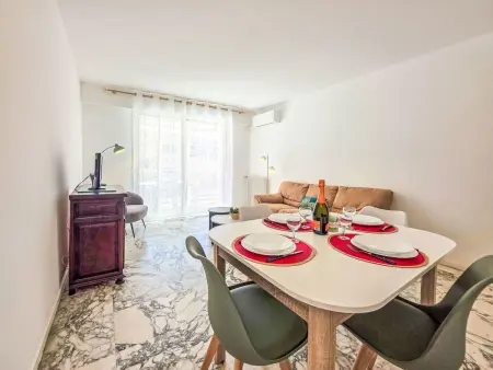 Appartement Presqu'Île : 2 pièces face à la mer à Cannes : photo 19