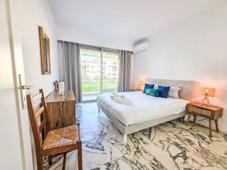 Appartement Presqu'Île : 2 pièces face à la mer à Cannes : photo 32