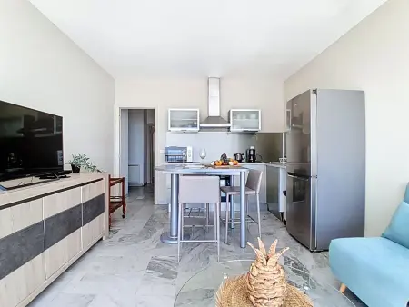 Appartement Le Grand Large, vue mer à Cagnes-sur-Mer : photo 6