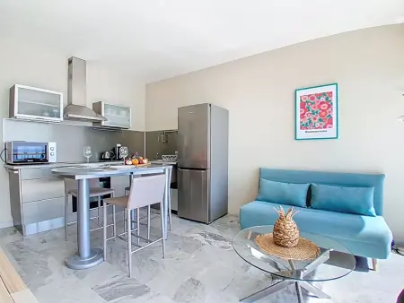 Appartement Le Grand Large, vue mer à Cagnes-sur-Mer : photo 8