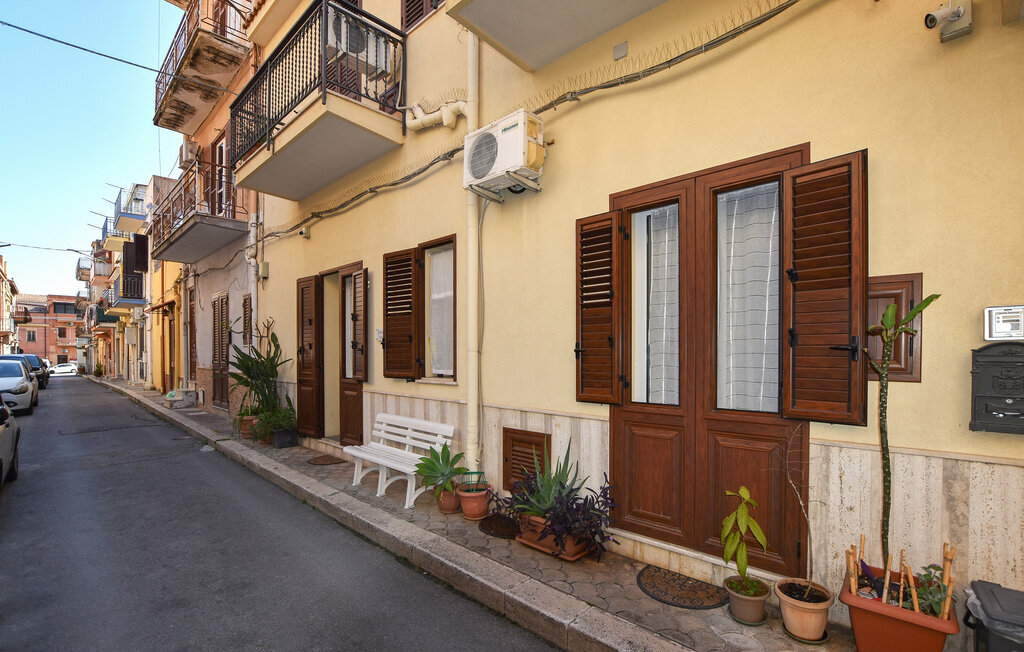 Maison 2 chambres à Capaci, 800 m des plages - Photo 1