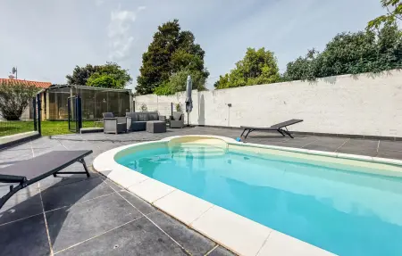 Maison piscine chauffée au Château-d'Oléron : photo 9
