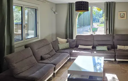 Bastide provençale avec piscine privée à Villes sur Auzon : photo 3
