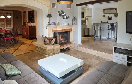 Bastide provençale avec piscine privée à Villes sur Auzon : photo 4