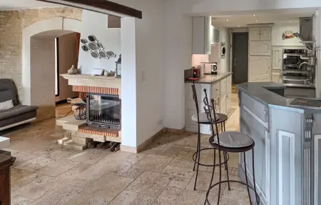 Bastide provençale avec piscine privée à Villes sur Auzon : photo 14