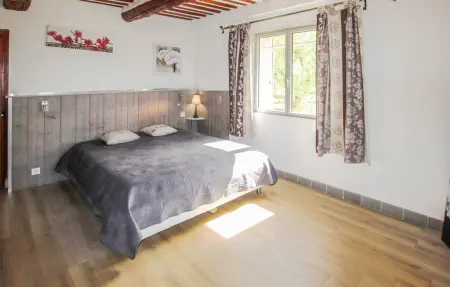 Bastide provençale avec piscine privée à Villes sur Auzon : photo 17