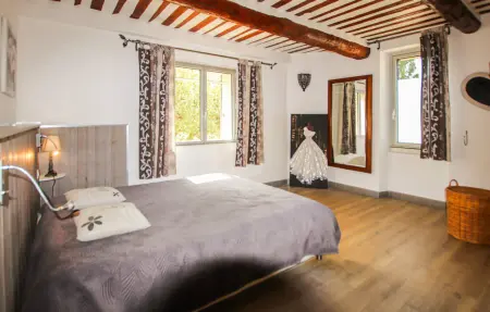 Bastide provençale avec piscine privée à Villes sur Auzon : photo 18