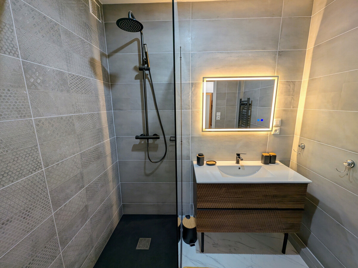 Appartement 60 m² centre-ville avec tout inclus - Photo 5