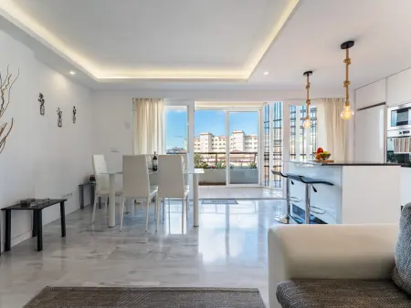 Duplex Torrequebrada avec terrasse jacuzzi à Benalmádena : photo 9