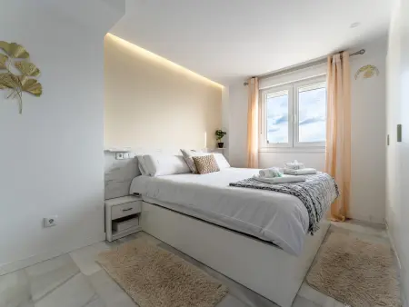 Duplex Torrequebrada avec terrasse jacuzzi à Benalmádena : photo 19