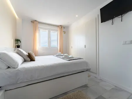 Duplex Torrequebrada avec terrasse jacuzzi à Benalmádena : photo 21