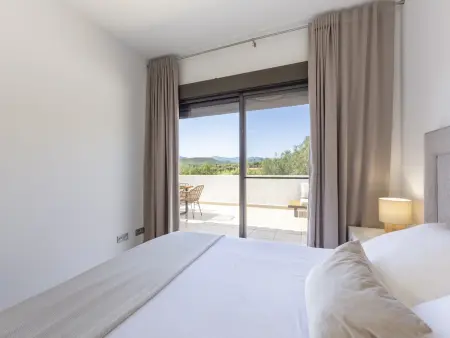 Appartement 3 ch. Vera – Terrasse 24 m² et accès PMR : photo 17