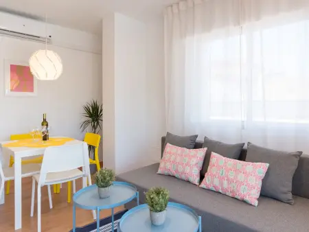 Appartement 45m² moderne, terrasse & vue montagne à 80m plage : photo 7
