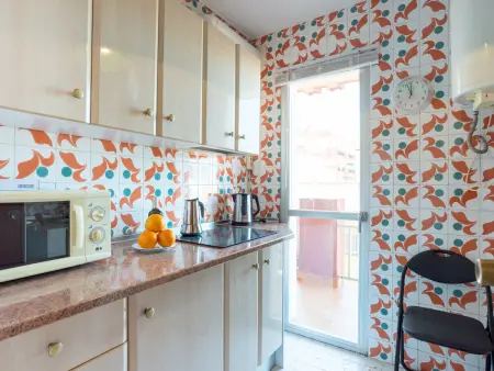 Appartement 45m² moderne, terrasse & vue montagne à 80m plage : photo 10