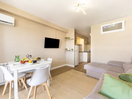 Appartement rénové face à la plage, piscine - 2 pers. : photo 10