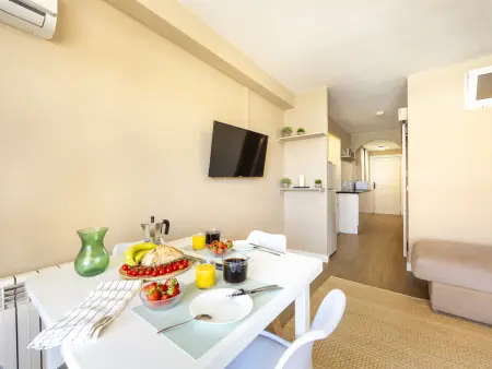 Appartement rénové face à la plage, piscine - 2 pers. : photo 11