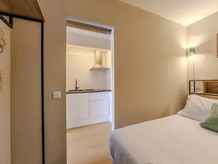 Appartement rénové face à la plage, piscine - 2 pers. : photo 22