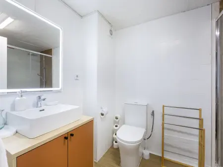 Appartement rénové face à la plage, piscine - 2 pers. : photo 23