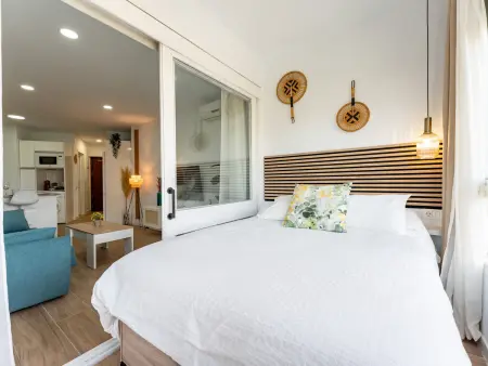 Studio rénové 43 m² avec piscine à Torremolinos : photo 9