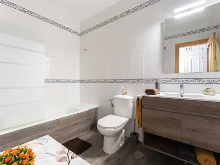 Appartement moderne Fuengirola, terrasse spacieuse à 1 km de plage : photo 8