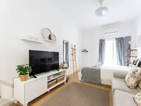 Appartement moderne à 1,5 km du centre de Málaga : photo 1