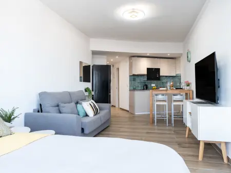 Studio rénové 43m² avec piscine à Torremolinos : photo 2