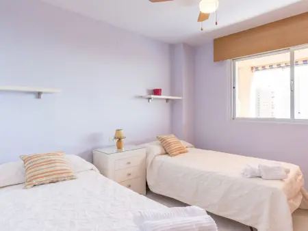 Appartement 2 ch, piscine, parking à 5 min de plage : photo 7