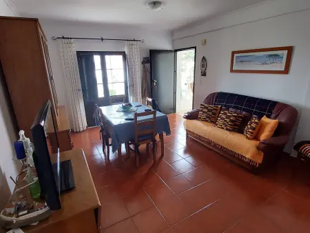 Appartement 3 chambres avec balcon à Longueira-Almograve : photo 1