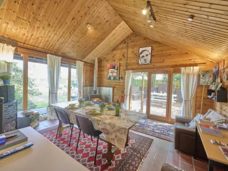 Chalet en bois avec sauna et poêle à bois à Kasterlee, en pleine nature : photo 3
