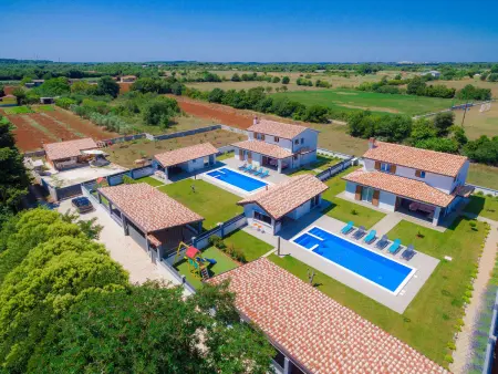 Villa Alba Rossa - 6 personnes, piscine privée à Medulin : photo 7