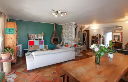 Maison tradition avec piscine privée à Cadolive : photo 15