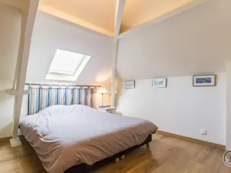 Appartement mansardé vue port à Barneville-Carteret : photo 10