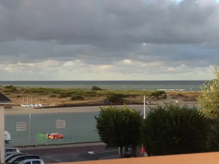 Appartement mansardé vue port à Barneville-Carteret : photo 20