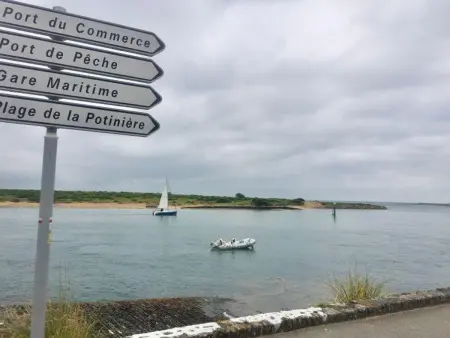 Appartement mansardé vue port à Barneville-Carteret : photo 21