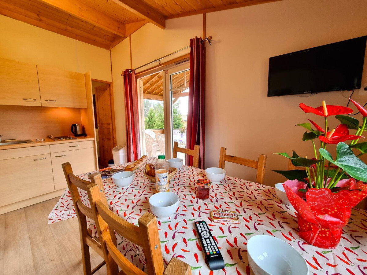 Chalet Houx 6 pers. – Animaux admis, nature à Usson-en-Forez - Photo 3