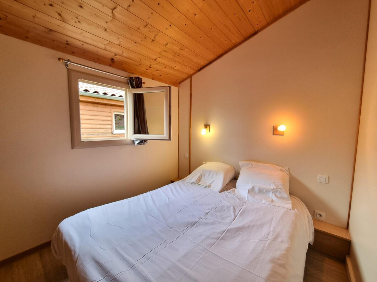 Chalet Sapin 6 pers. avec terrasse - Usson-en-Forez - Photo 8