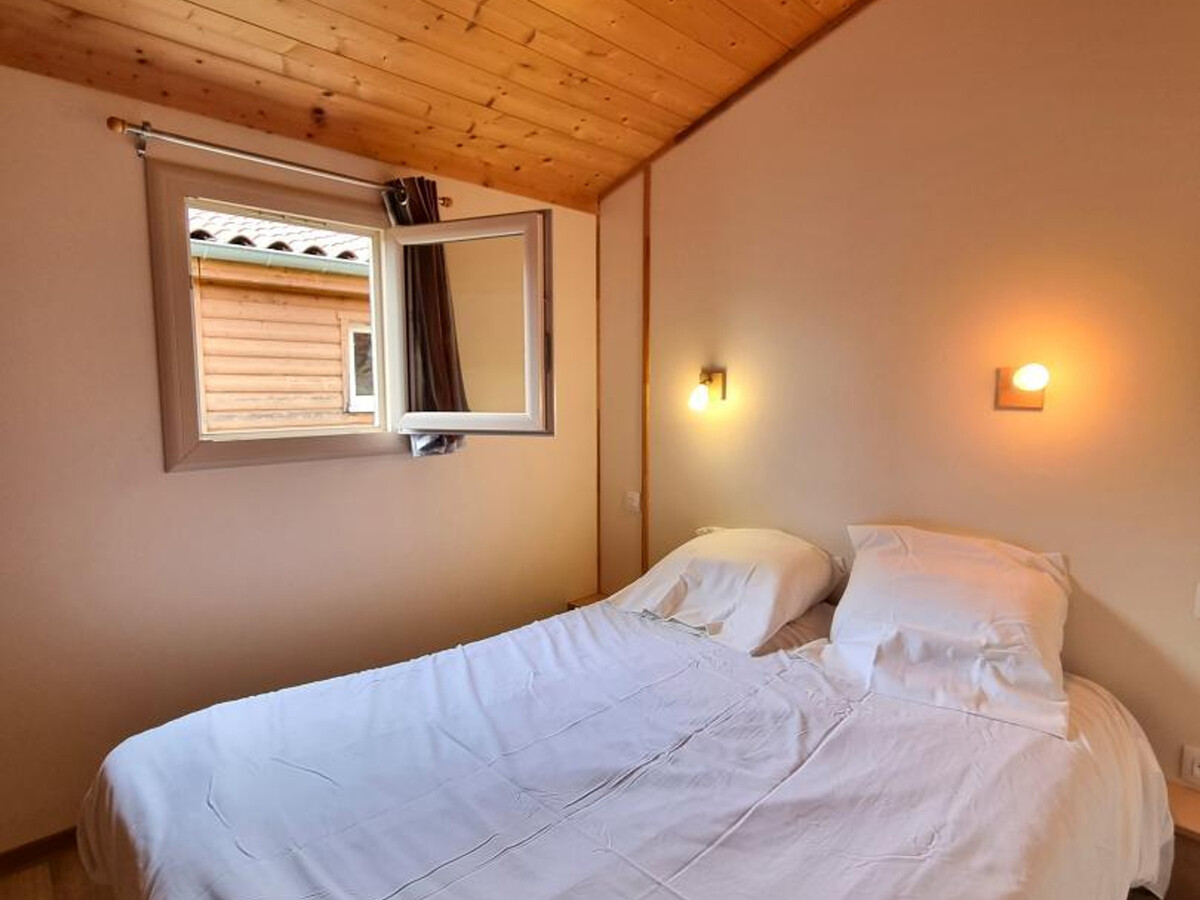 Chalet Sapin 6 pers. avec terrasse - Usson-en-Forez - Photo 9