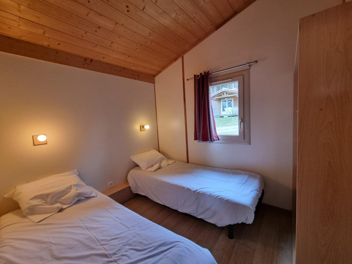 Chalet Cyprès 4 pers. – Nature et convivialité à Usson - Photo 9