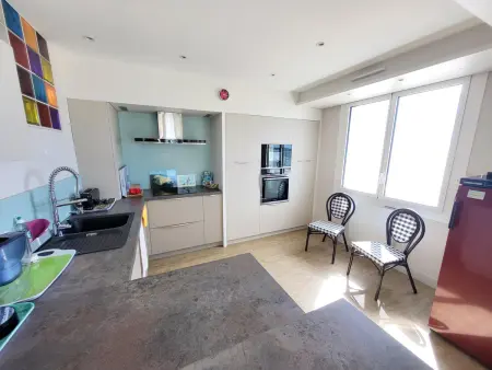 Appartement 100 m² grand balcon vue mer - 6 pers. : photo 9