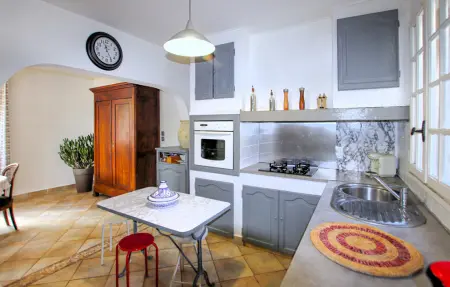 Maison provençale avec piscine privée à St Marcel d'Ardèche : photo 6
